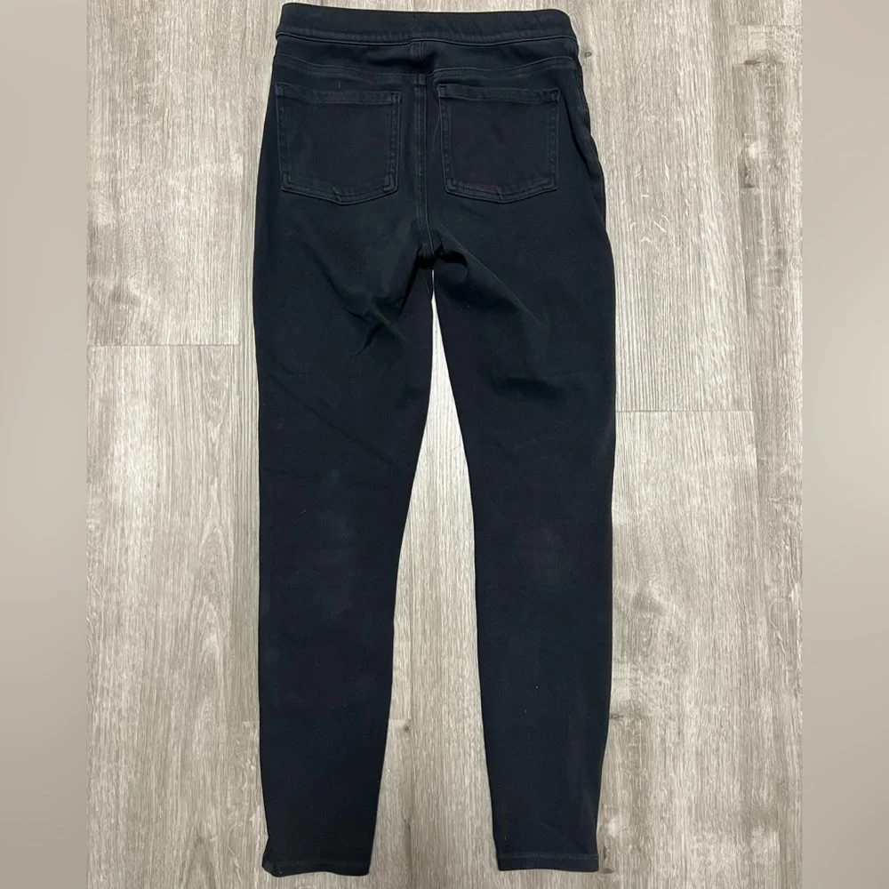 Spanx Pull-On Black Denim Jeggings size S (27)‎